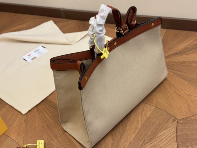 Fen fendi peekabo tote bag size :41*29 cm - Image 8