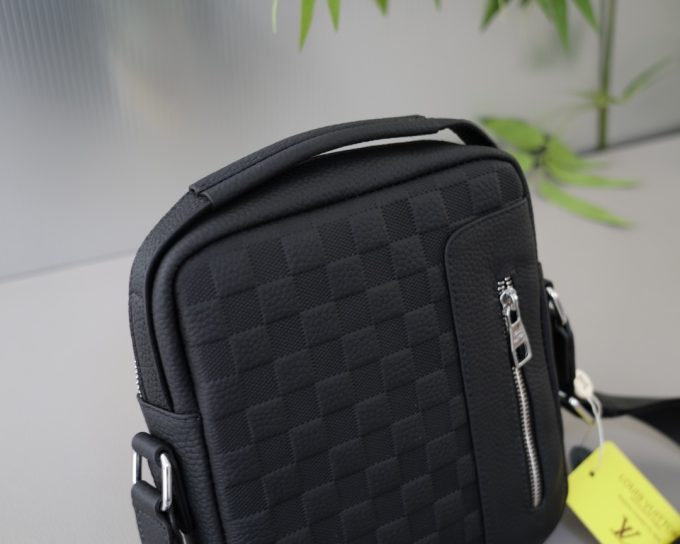 Louis new arrival bag size : 20x24x5 cm - Image 2