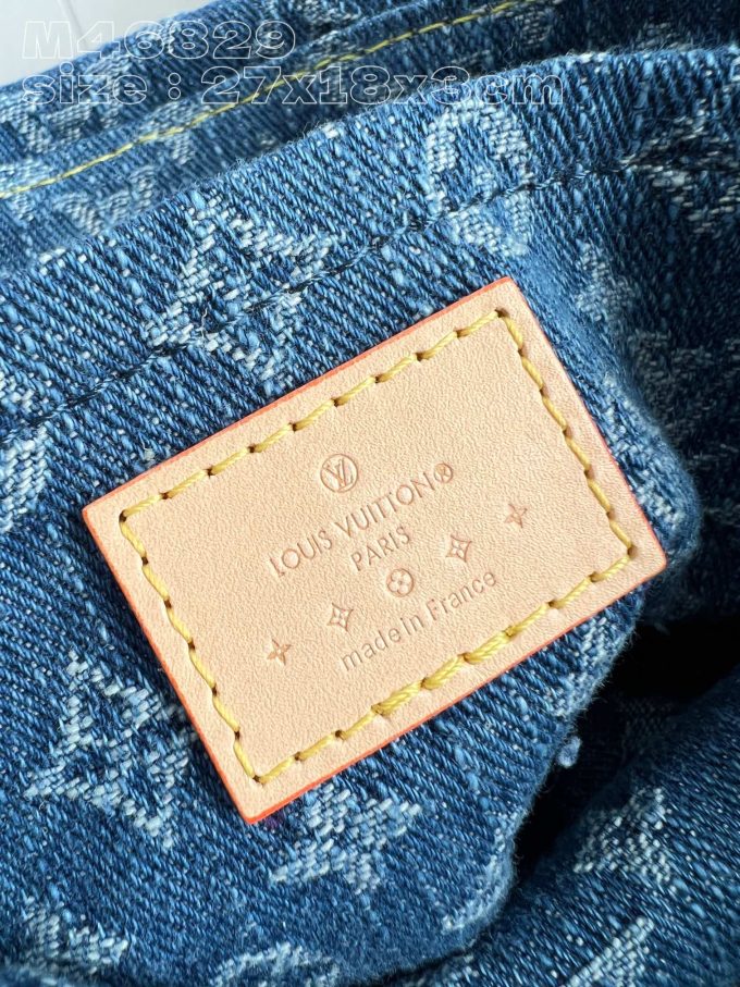 Louis Monogram Denim size : 27 x 18 x 3 cm - Image 4