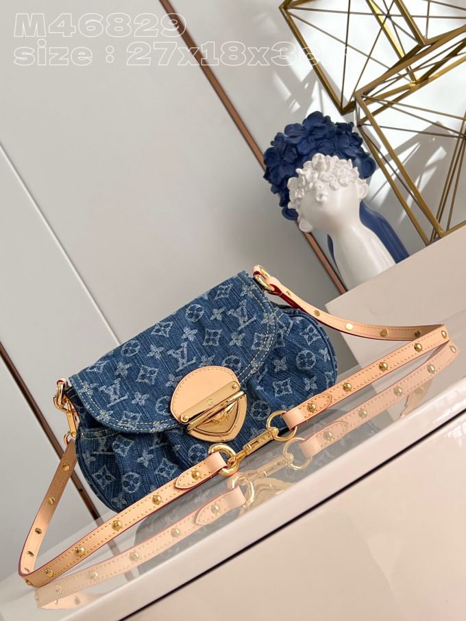 Louis Monogram Denim size : 27 x 18 x 3 cm - Image 5