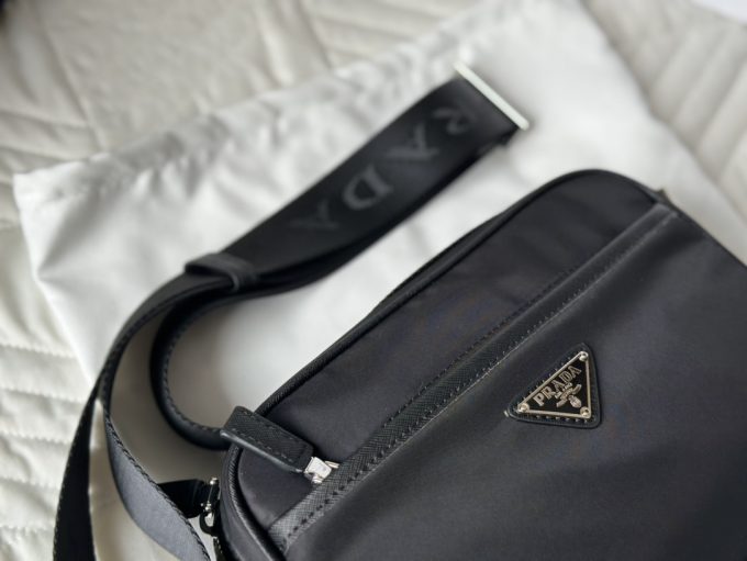 Pra new arrival men and women bag size : 24*15cm - Image 4