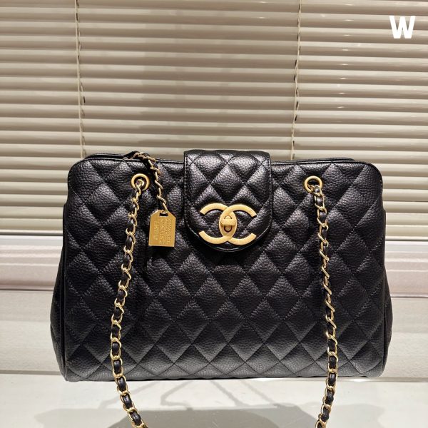 cc new arrival tote bag size : 36* 24 cm