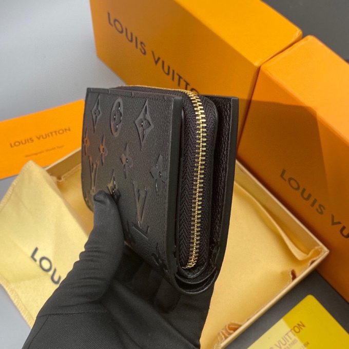 Louis new arrival wallets size : 13.5*9.5*3.5 cm - Image 9