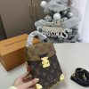 Louis new arrival phone bag size : 12*6*17 cm