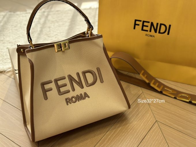 fen peekabo tote bag size : 32*27cm