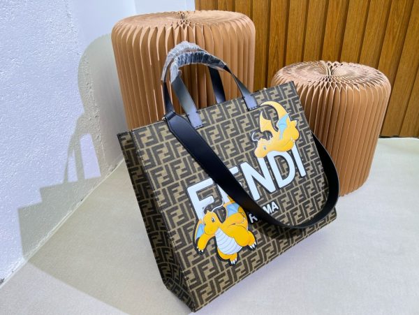 Fen new arrival tote bag size : 41*36cm