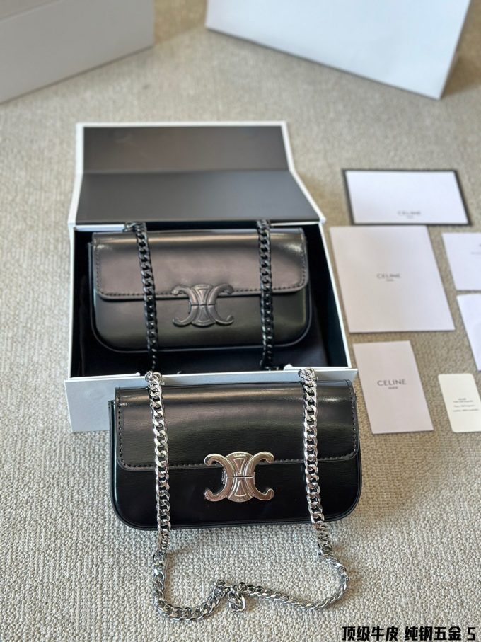 Ce TRIOMPHE bag size : 20.5?? 10.5?? 4 cm
