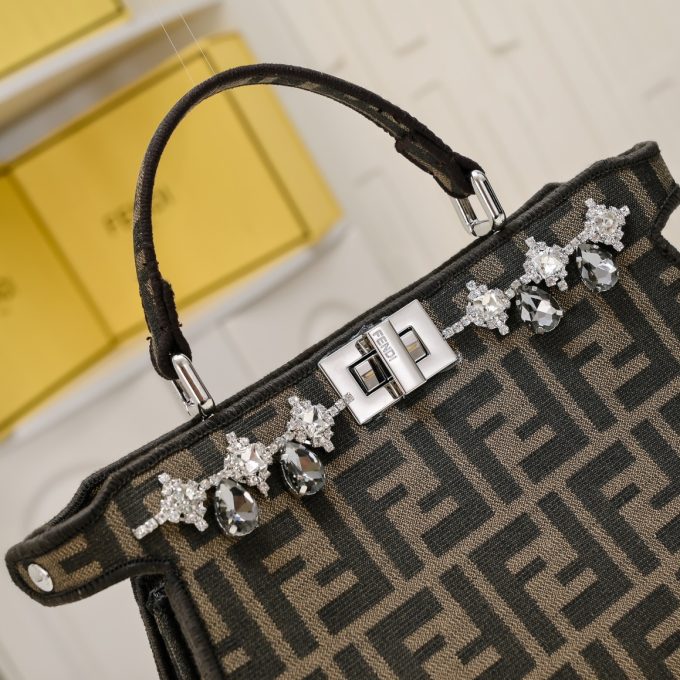 Fen Peekaboo ISeeU Petite diamond tote bag - Image 10