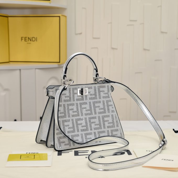 Fen Peekaboo ISeeU Petite diamond tote bag - Image 11