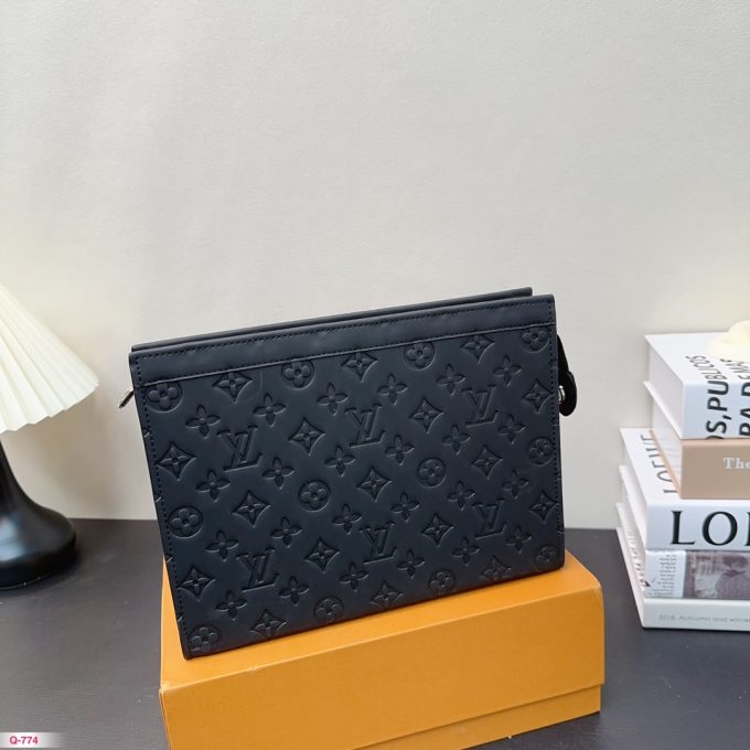 Louis Toiletry Pouch men and women bag size : 26*20 cm - Image 4