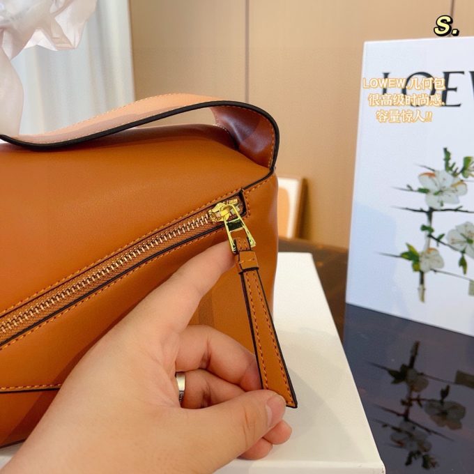 Loe puzzle hobo bag size : 29*10*14cm - Image 10