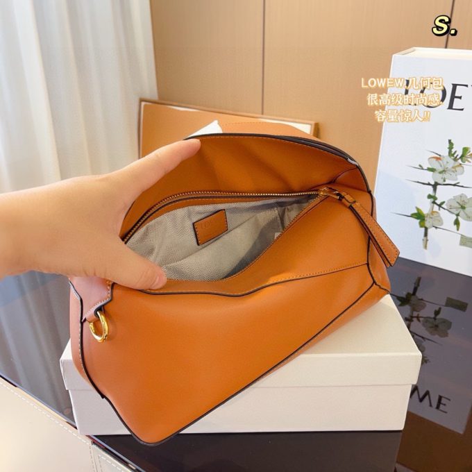 Loe puzzle hobo bag size : 29*10*14cm - Image 7