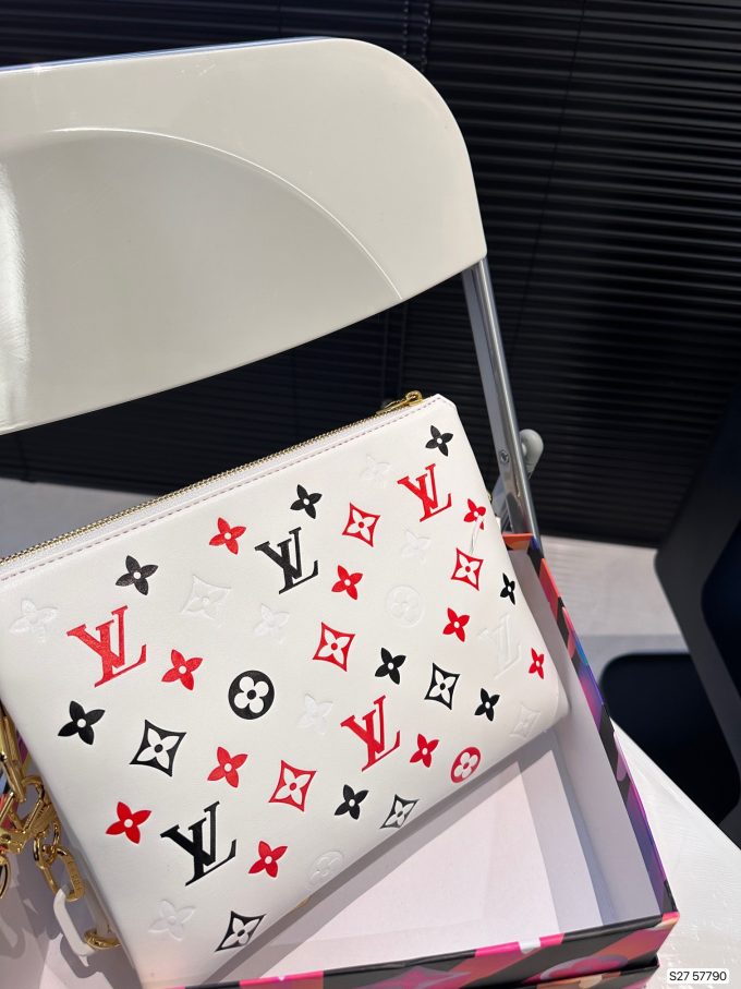 Louis new arrival cousin bag size: 26 * 20 cm - Image 14