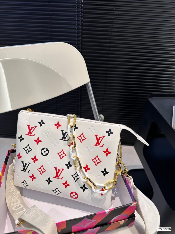 Louis new arrival cousin bag size: 26 * 20 cm - Image 12