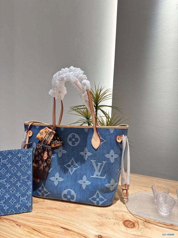 Louis new arrival denim neverfull tote bag size; 33 * 29 cm