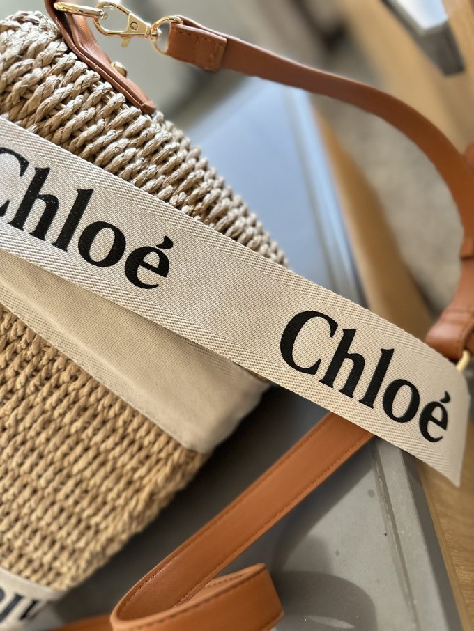 Ch new arrival bucket bag size: 30cm - Image 9