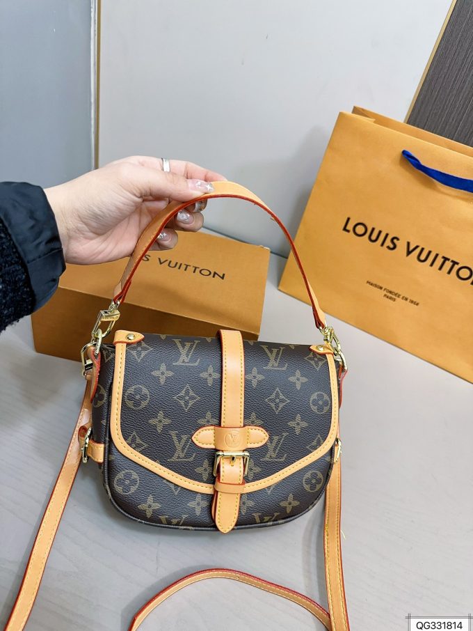 Louis Saumur bb mini bag size: 21 * 17 cm - Image 10