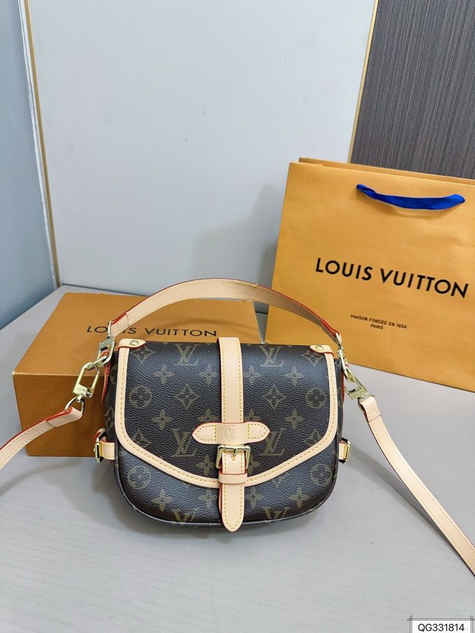 Louis Saumur bb mini bag size: 21 * 17 cm - Image 2