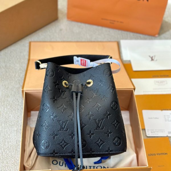 Louis 2024 Neonoe bb bag size: 20 cm