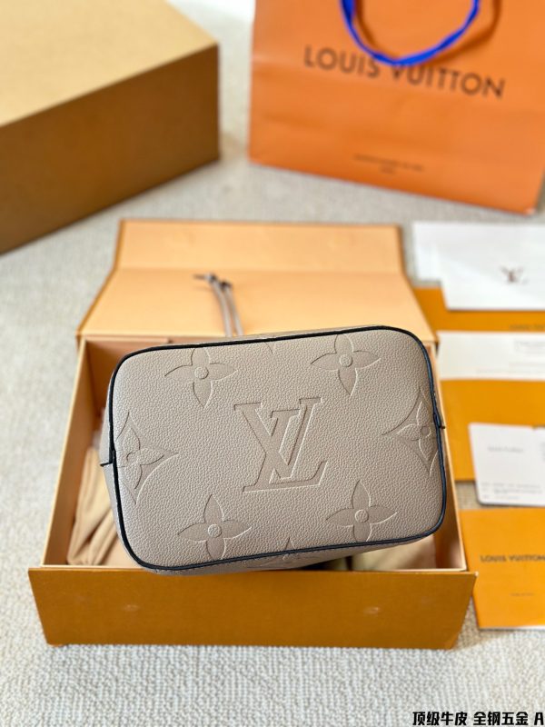 Louis 2024 Neonoe bb bag size: 20 cm