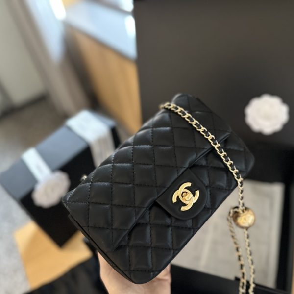 CC new arrival bag size: 20 cm