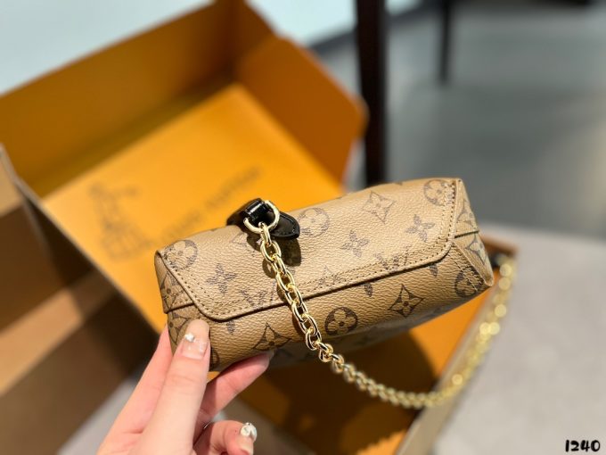 Louis new arrival bag size: 18 * 16cm - Image 7