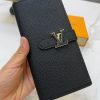 Louis new arrival Taurillon Capucines wallet size: 10*19*1.7cm