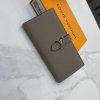 Louis new arrival Taurillon Capucines wallet size: 10*19*1.7cm