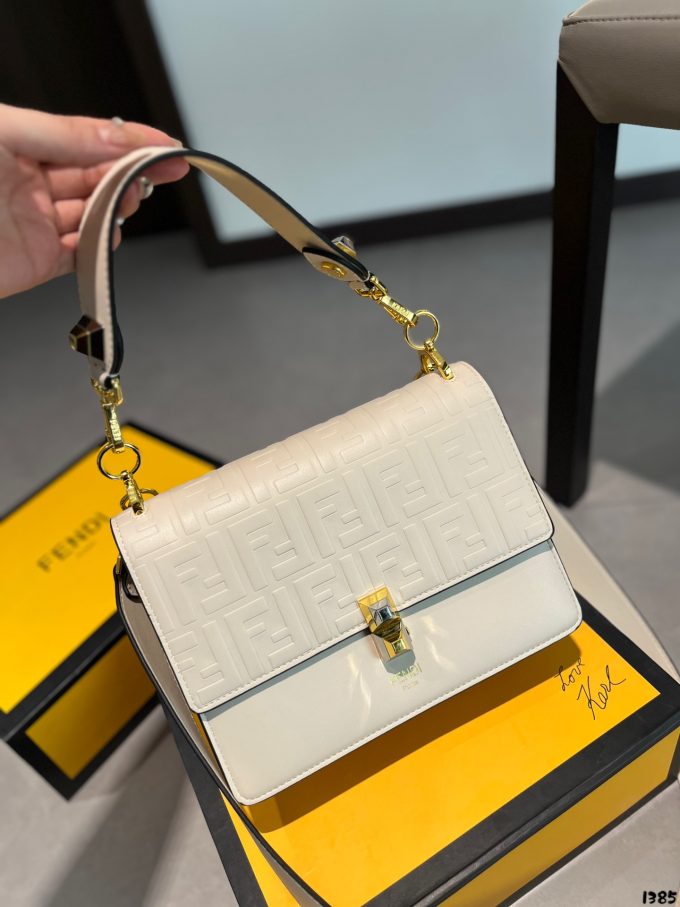 FEN Kan U new arrival bag size: 24* 18 cm - Image 3