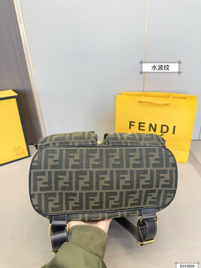 Fen new arrival backpack size: 31*35 cm - Image 2