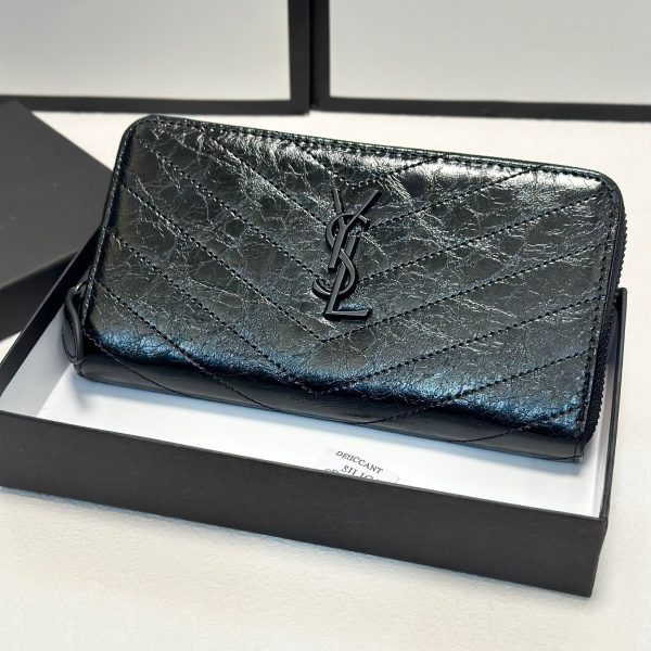 Y New arrival zippy wallet size: 19x10cm