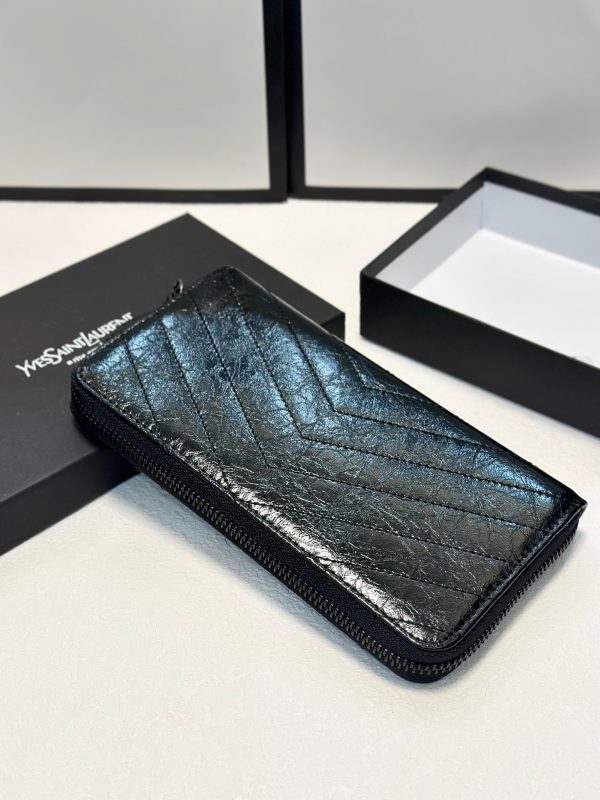 Y New arrival zippy wallet size: 19x10cm