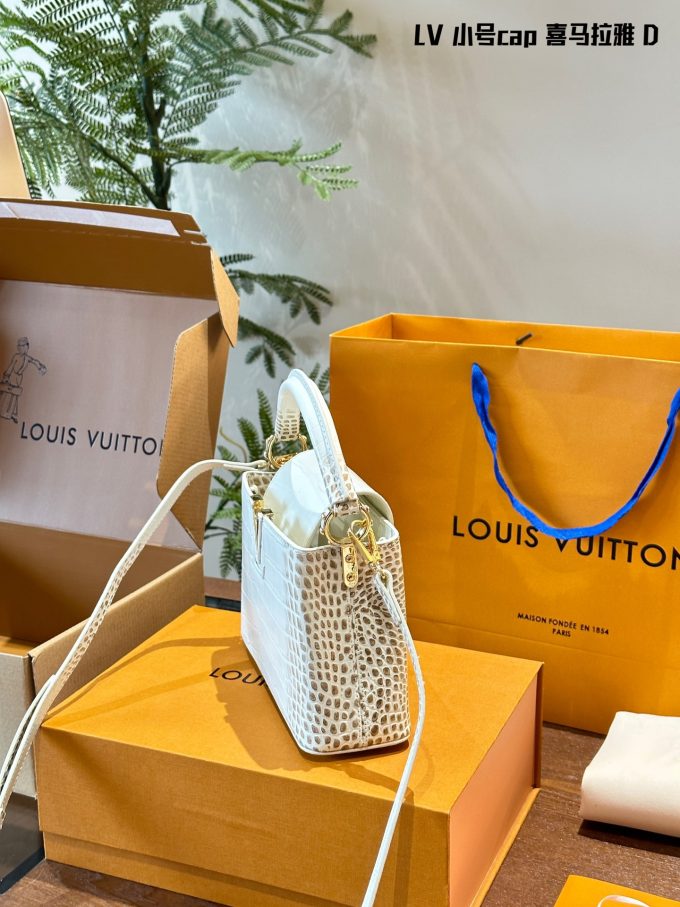 Louis Capucines new arrival bag size: 20 cm - Image 6