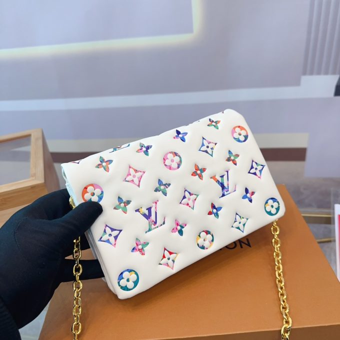Louis new arrival cousin bag size: 20*14cm - Image 9