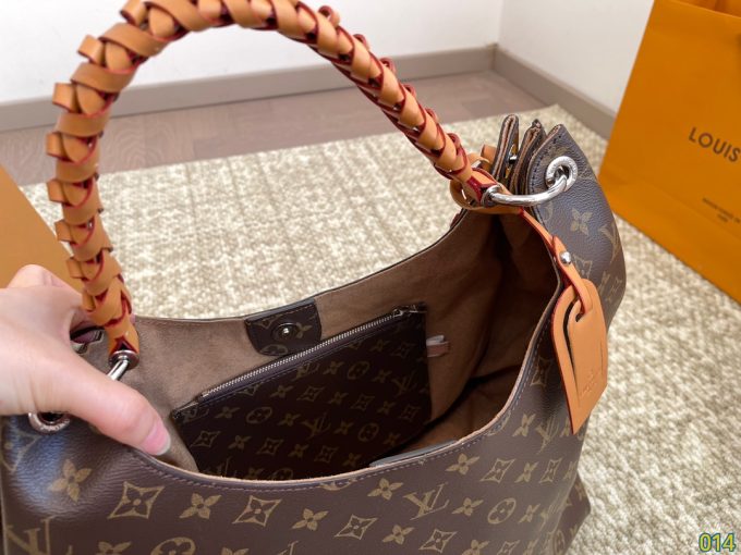 Louis new arrival tote bag size : 34 * 28 cm - Image 4