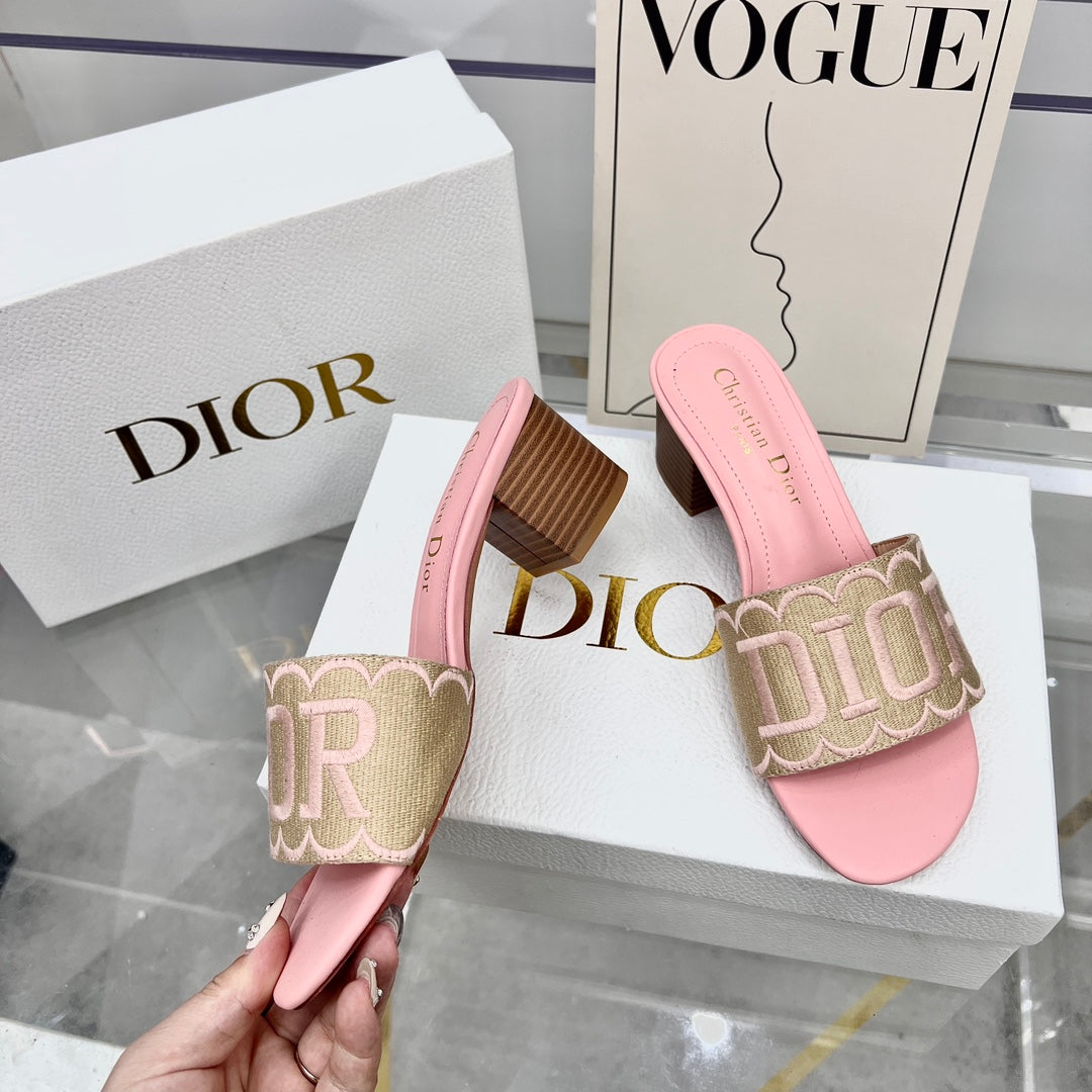 Straw Embroidery Heeled Sandals - Image 5