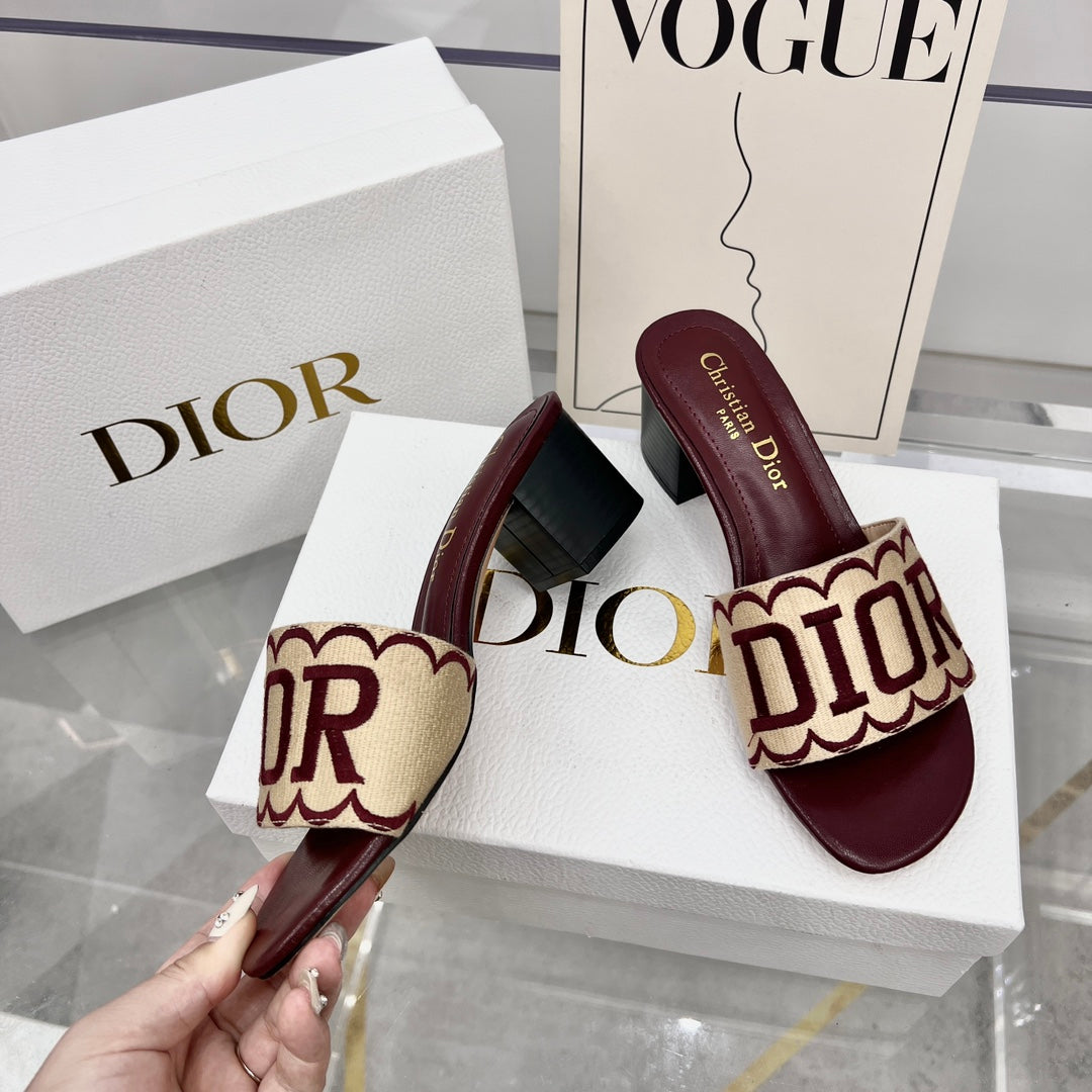 Straw Embroidery Heeled Sandals - Image 6