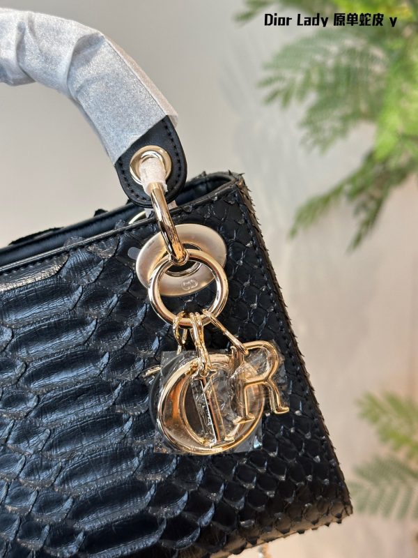 CD new arrival lady bag 02 size: 17cm