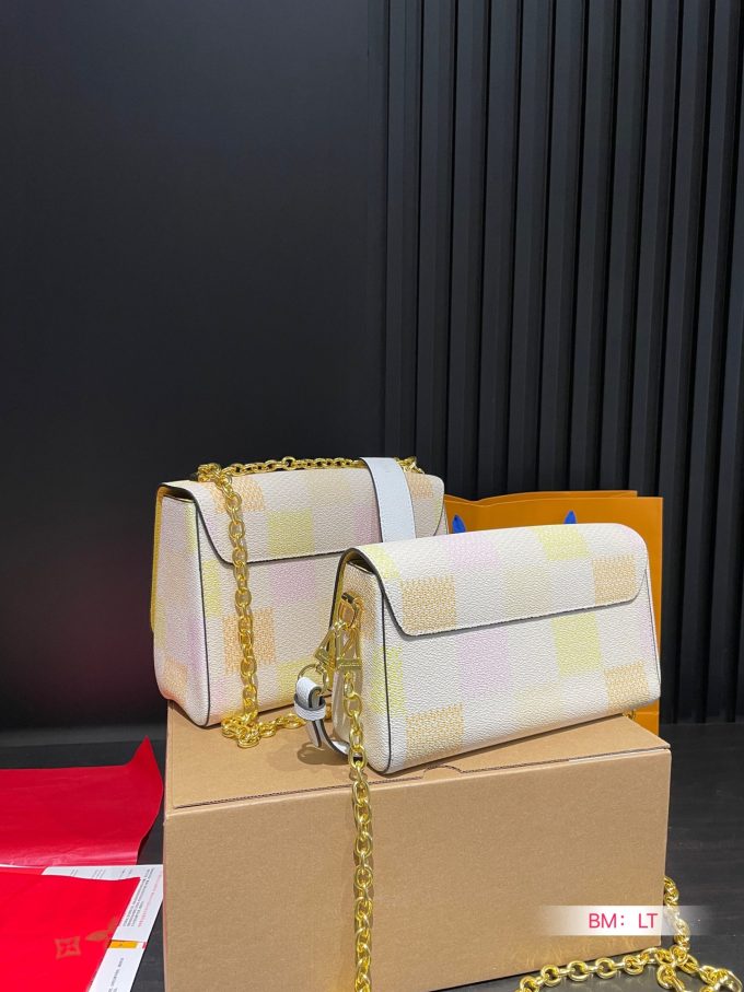 Louis new arrival twist women bag - Image 12