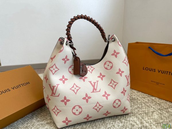 Louis new arrival tote bag size: 34 * 28 cm