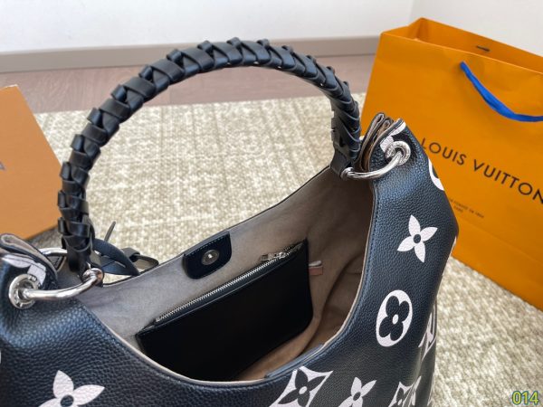 Louis new arrival tote bag size: 34 * 28 cm