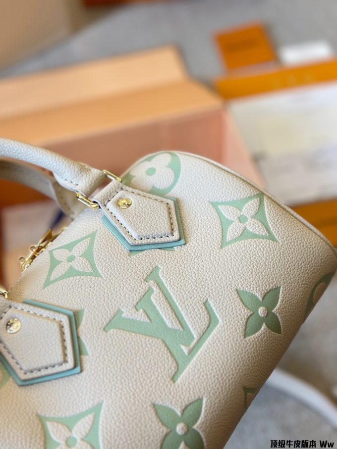 Louis new arrival speedy bag - Image 11