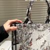 D book tote new arrival bag