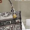 D book tote new arrival bag