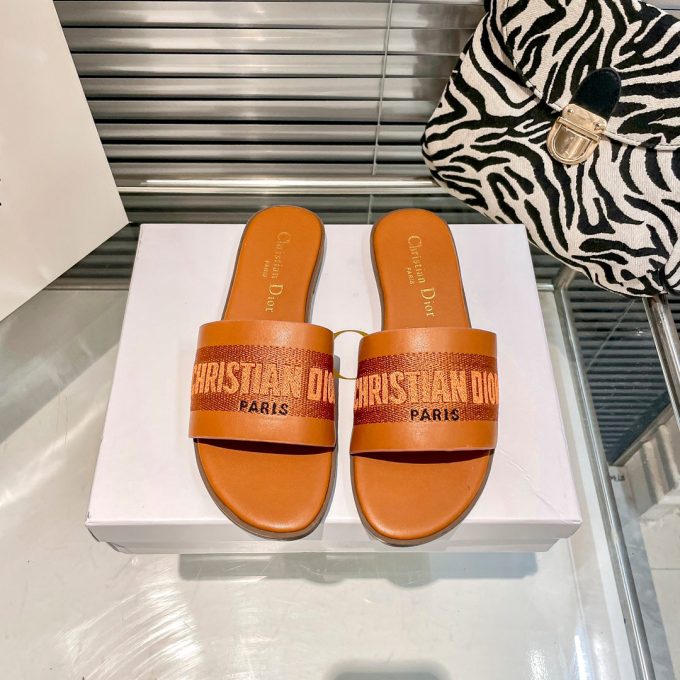 Solid Colors Calfskin and Embroidered Cotton Slippers - Image 11