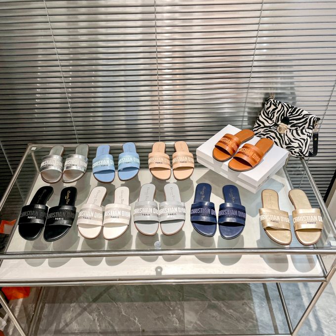 Solid Colors Calfskin and Embroidered Cotton Slippers - Image 3