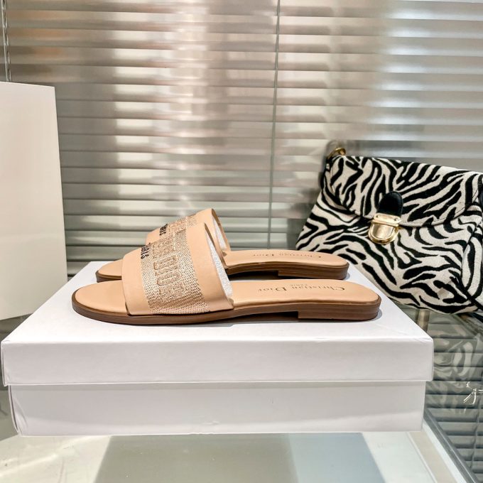 Solid Colors Calfskin and Embroidered Cotton Slippers - Image 9