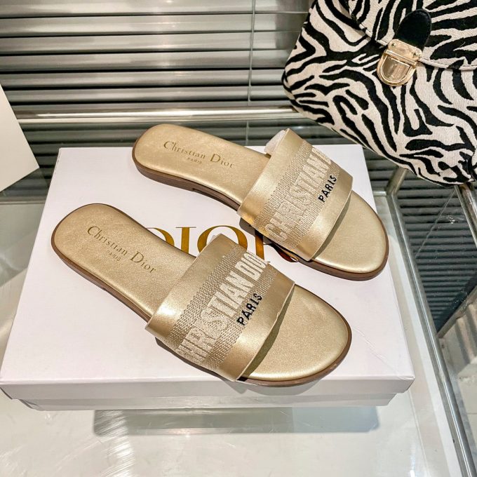 Solid Colors Calfskin and Embroidered Cotton Slippers - Image 6