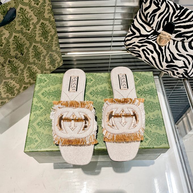 Tassel Hollow G Flat Slippers - Image 3