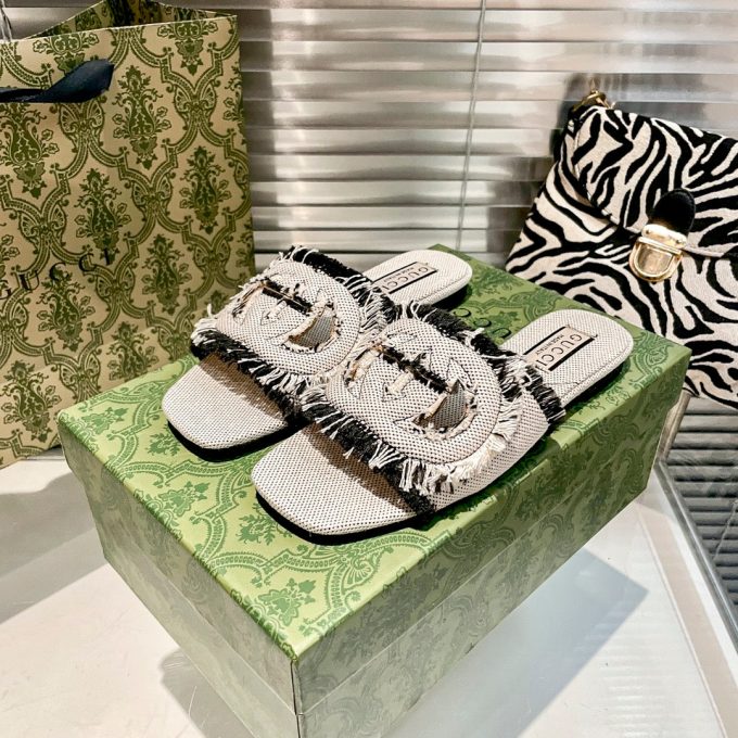 Tassel Hollow G Flat Slippers - Image 5